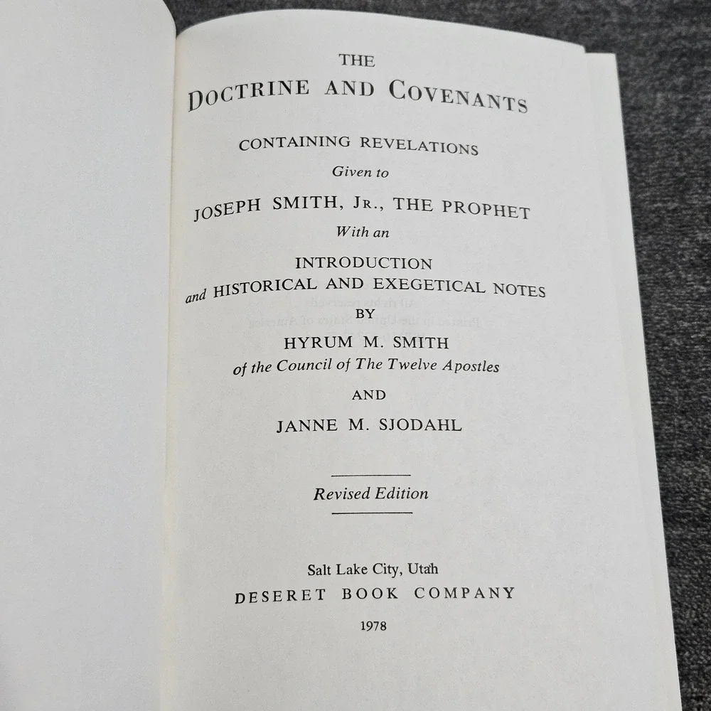 Doctrine and Covenants Commentary 1978‎ Deseret Book Hyrum M Smith Hardcover